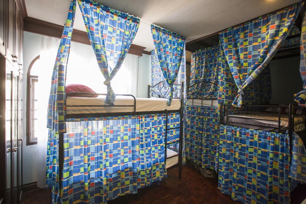 Wacky Fun Party Hostel Bangkok Room photo