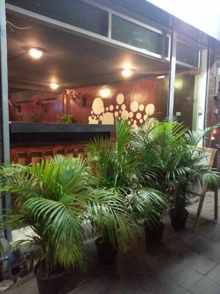 Wacky Fun Party Hostel Bangkok Exterior photo